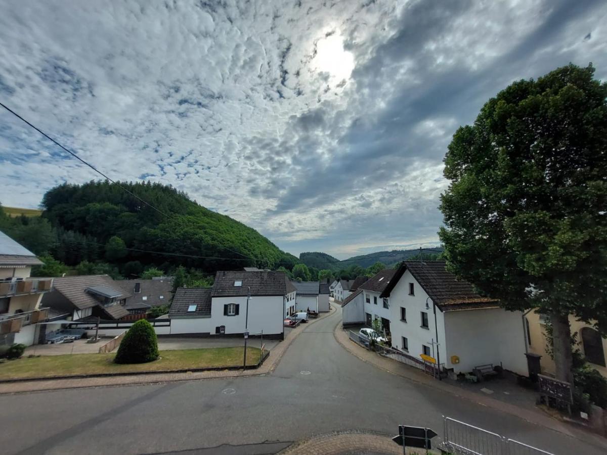 Ferienhaus Hohe Acht Siebenbach Bagian luar foto